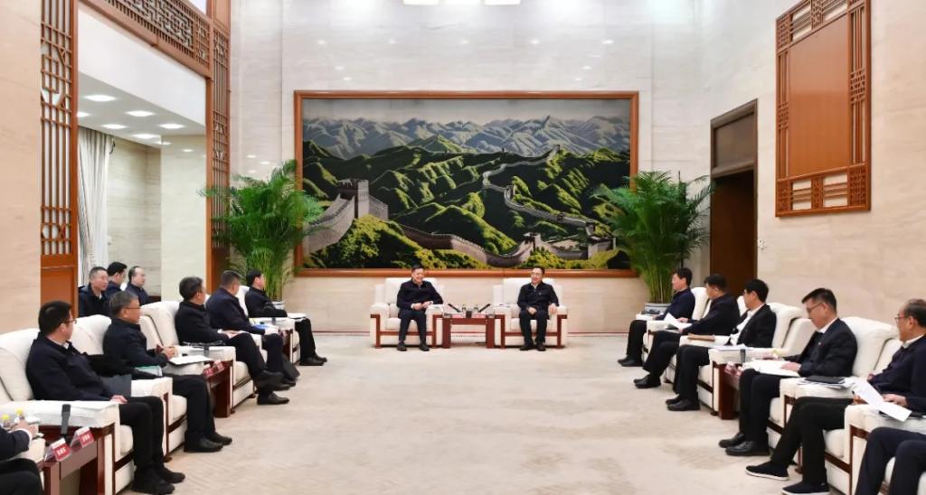 3B90A3754D4BC4F2D7664E758E1_4B77E9A8_14215