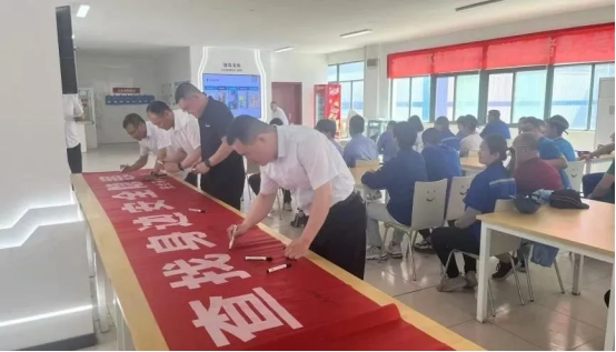 2F98B67D0FA5A816C4DF49E215D_7F2D039A_ABE03