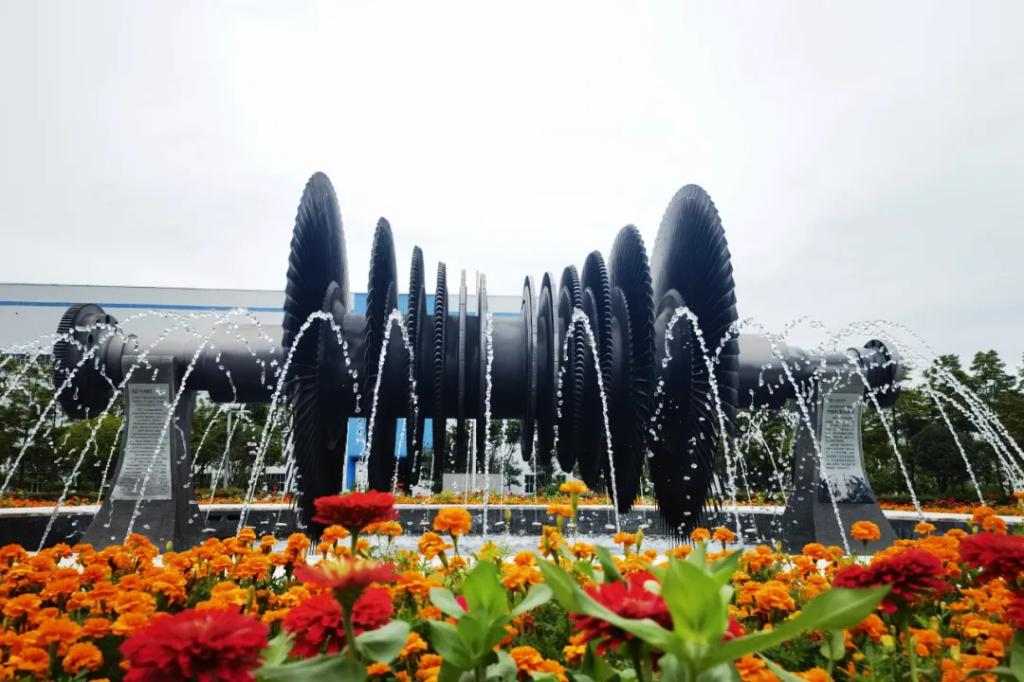 CFD419E4C0F3F5A2A1FF5B7A2E2_C266491E_18903