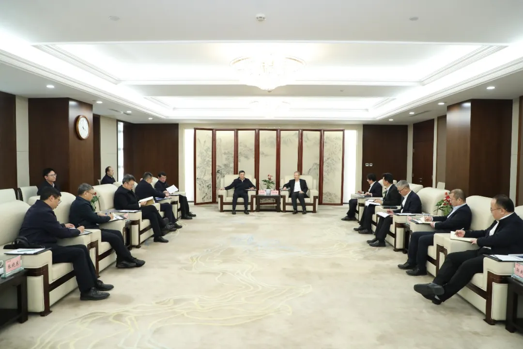 A2C1E5AD0CE63D3419A562CC4CA_072810FA_E2517