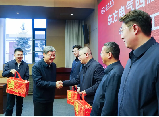 F1F844EC15B98AC544921AF6E62_93B63B35_DE4B2