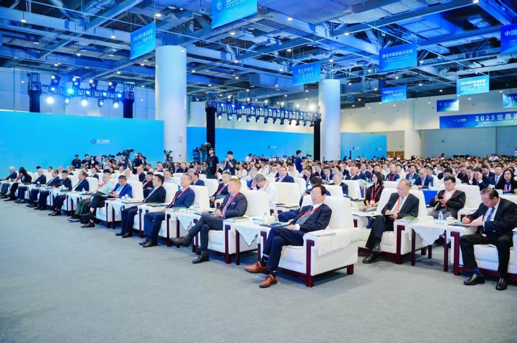 75526F8D0536DA6E2524A27F6EA_02F62AEC_1EF33